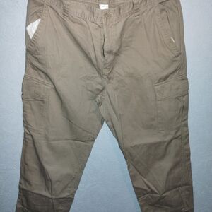 Basic Editions Men's Cargo Pants in Brown